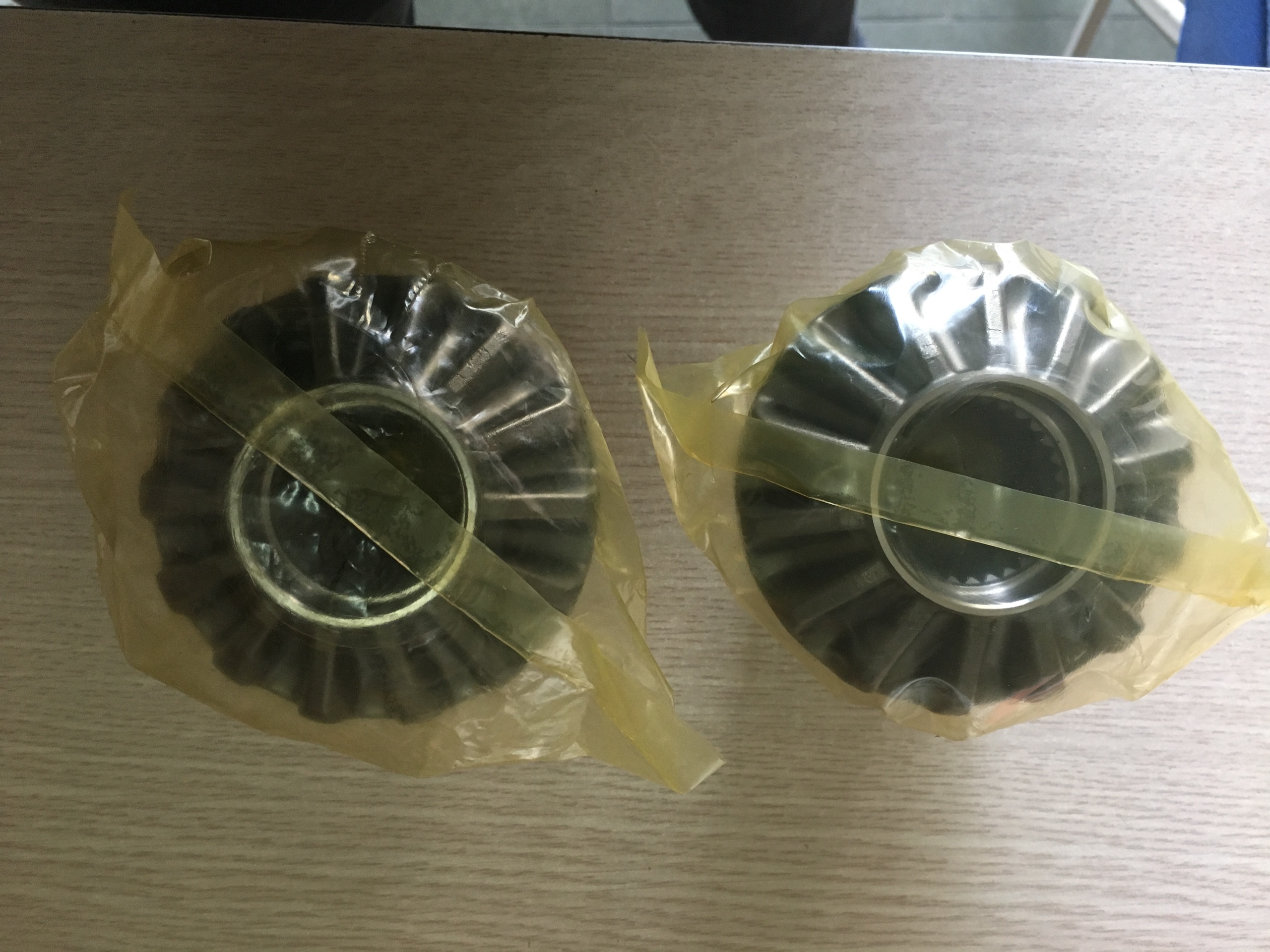 bánh răng vi sai hộp số tự động mondeo 2.5